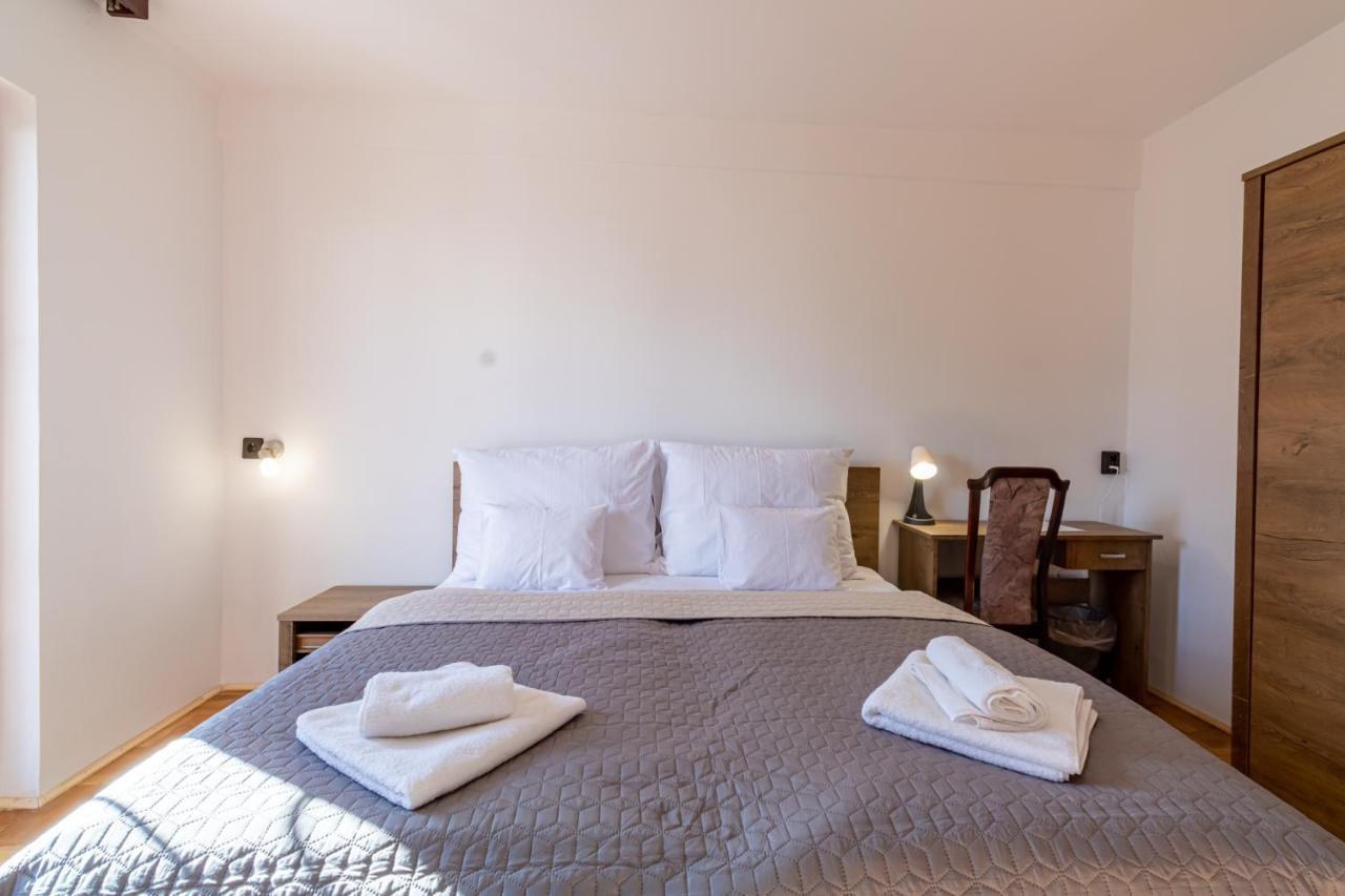 Peregrino Panzio Bed & Breakfast บูดาโอร์ช ภายนอก รูปภาพ