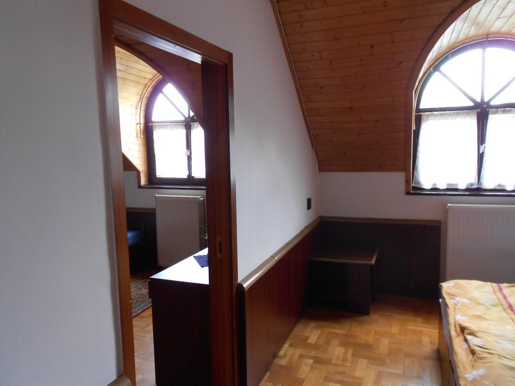 Peregrino Panzio Bed & Breakfast บูดาโอร์ช ห้อง รูปภาพ